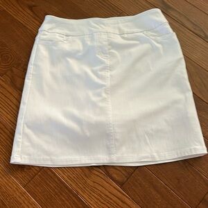 NWOT Slim-station bright white skort, size 2
